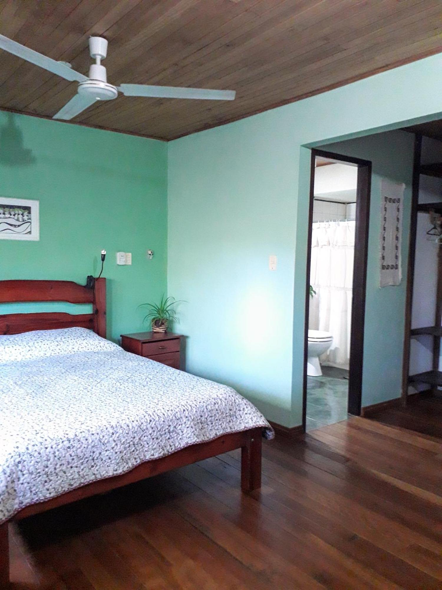 Apartamento Jardín de Naipí Puerto Iguazú Habitación foto